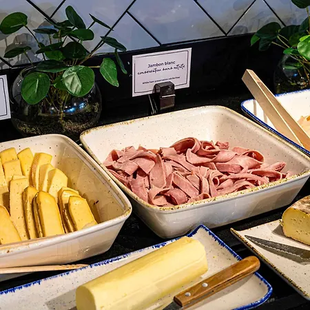 ibis Saint-Lô-2